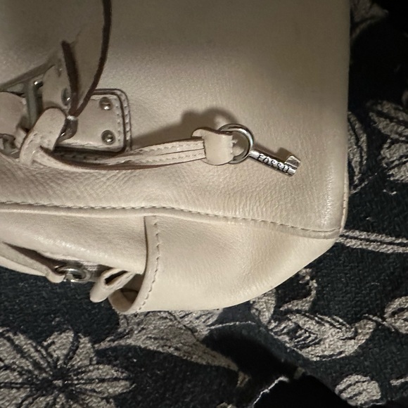 Fossil Purse - Picture 4 of 5